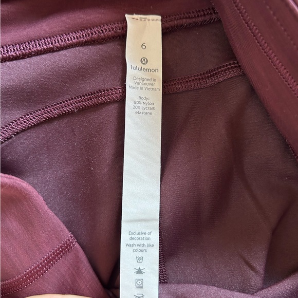 Lululemon maroon legging, size 6 - Picture 3 of 3
